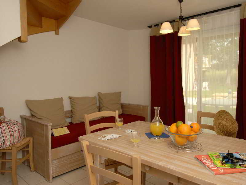 Rignac  Residence Odalys Le Hameau Du Lac מראה חיצוני תמונה